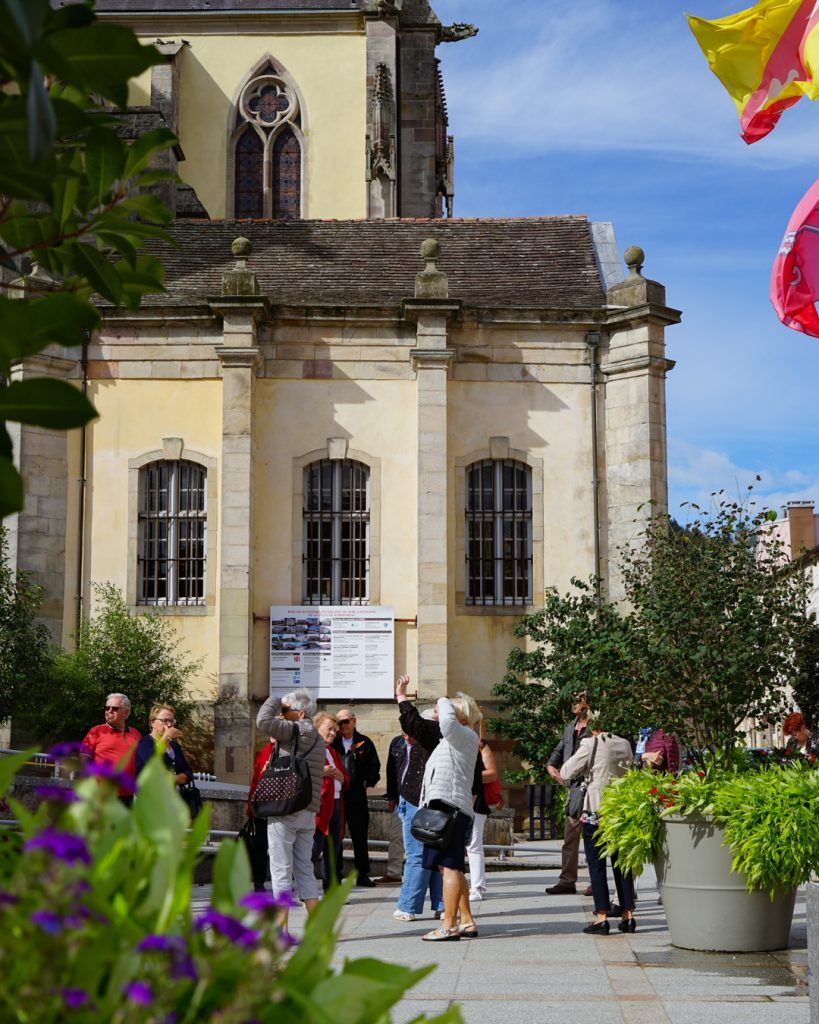 Visita guiada ao bairro da abadia pelo posto de turismo de Remiremont Plombières