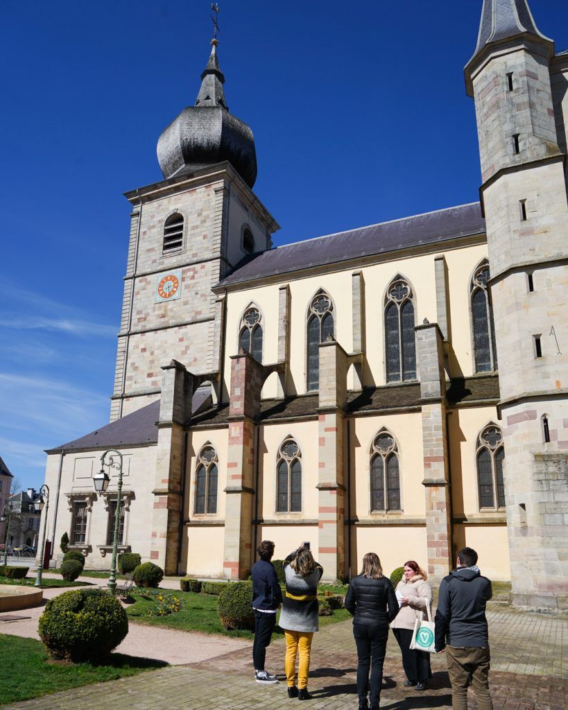 Visita guiada al barrio de la abadía de Remiremont por la oficina de turismo