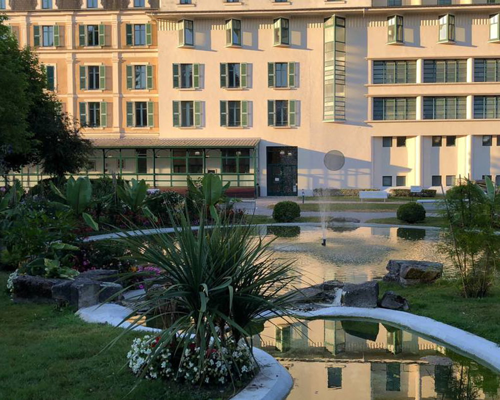 Extérieur des Thermes de Bains-les-Bains