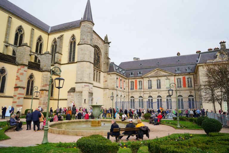 Le quartier abbatial de Remiremont lors du Carnaval Vénitien
