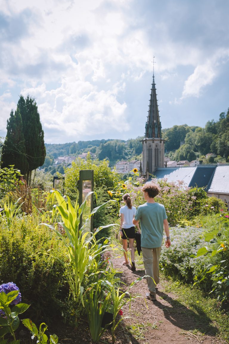 Jardins en terrasse à Plombières-les-Bains - visite en famille